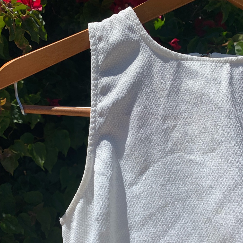Lovely Sweet Wanderer Sleeveless Blouse